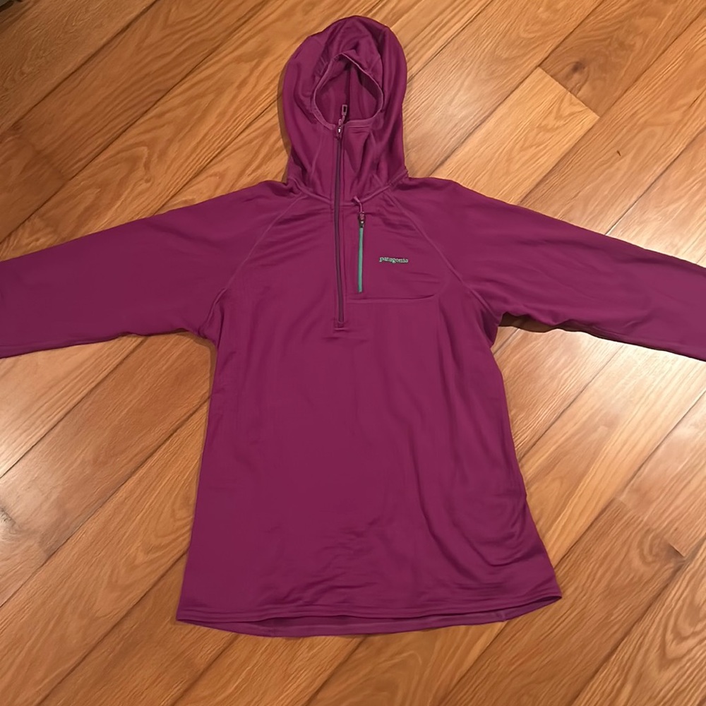 Patagonia capilene top